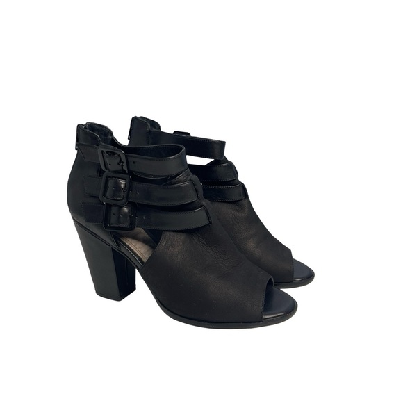 Gianni Bini black leather triple buckle strap block back zip open toe heels 9M - Picture 1 of 13